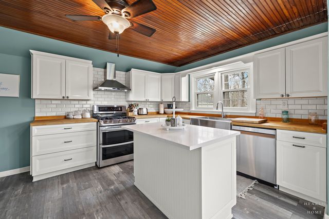 18924 W Roosevelt Road, Lake Villa, IL 60046