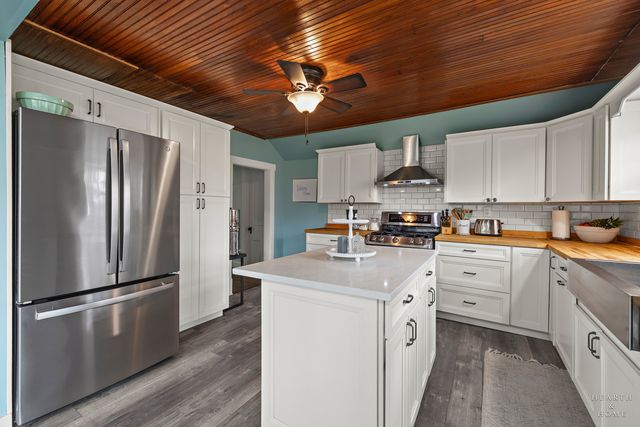 18924 W Roosevelt Road, Lake Villa, IL 60046