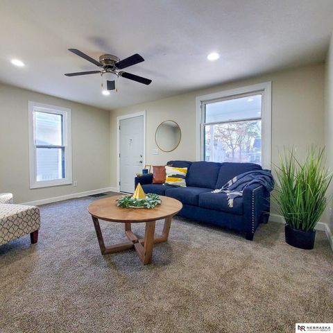 1016 Sumner Street, Lincoln, NE 68502