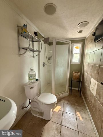 85 WOODLAND AVE, Coatesville, PA 19320