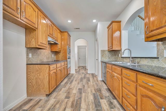 3244 Serpis, Grand Prairie, TX 75054