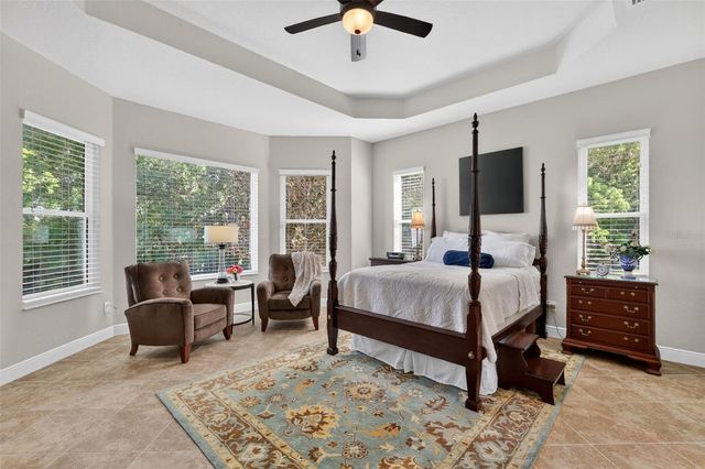 10075 LAKE MIONA WAY, Oxford, FL 34484