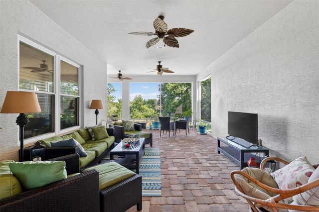 10075 LAKE MIONA WAY, Oxford, FL 34484