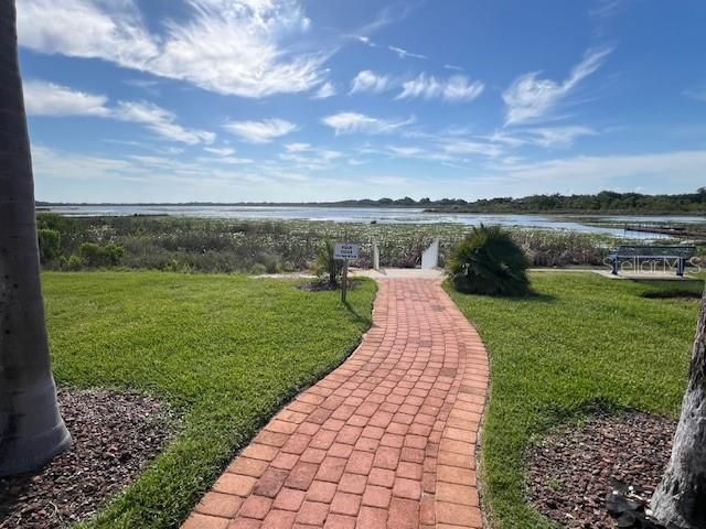 10075 LAKE MIONA WAY, Oxford, FL 34484