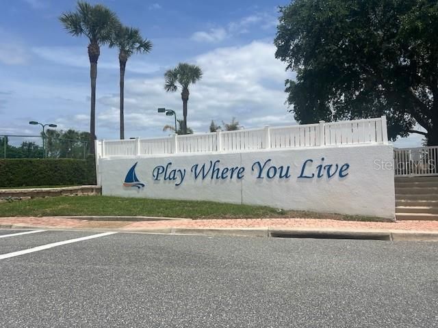 10075 LAKE MIONA WAY, Oxford, FL 34484