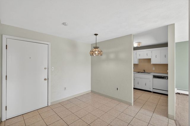 5 Washington St D4, Reading, MA 01867