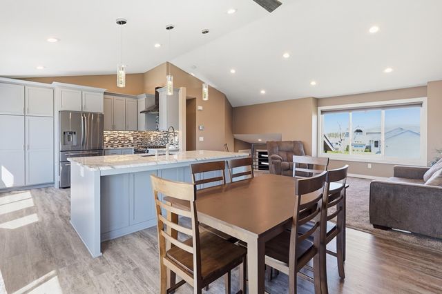 16961 Simpkins Circle SW, Prior Lake, MN 55372