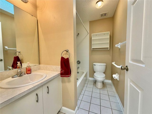 30 RIDLEY LANE, Palm Coast, FL 32164