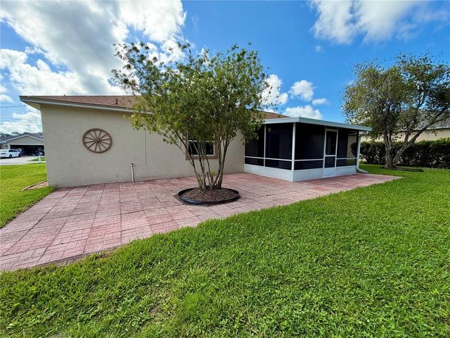 30 RIDLEY LANE, Palm Coast, FL 32164