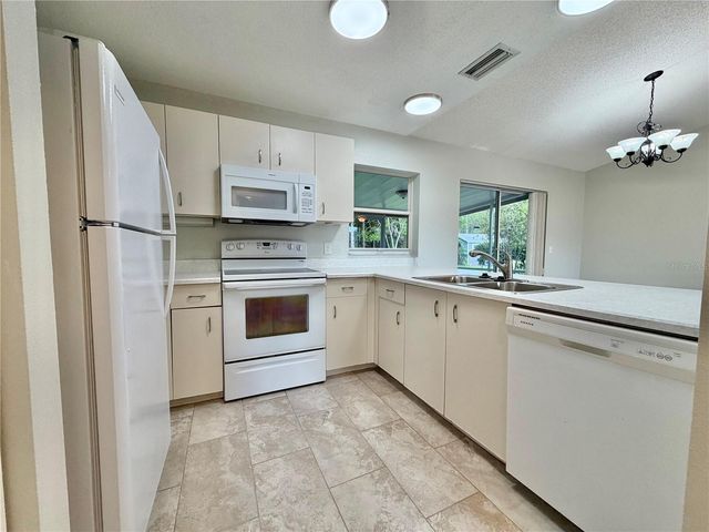 30 RIDLEY LANE, Palm Coast, FL 32164