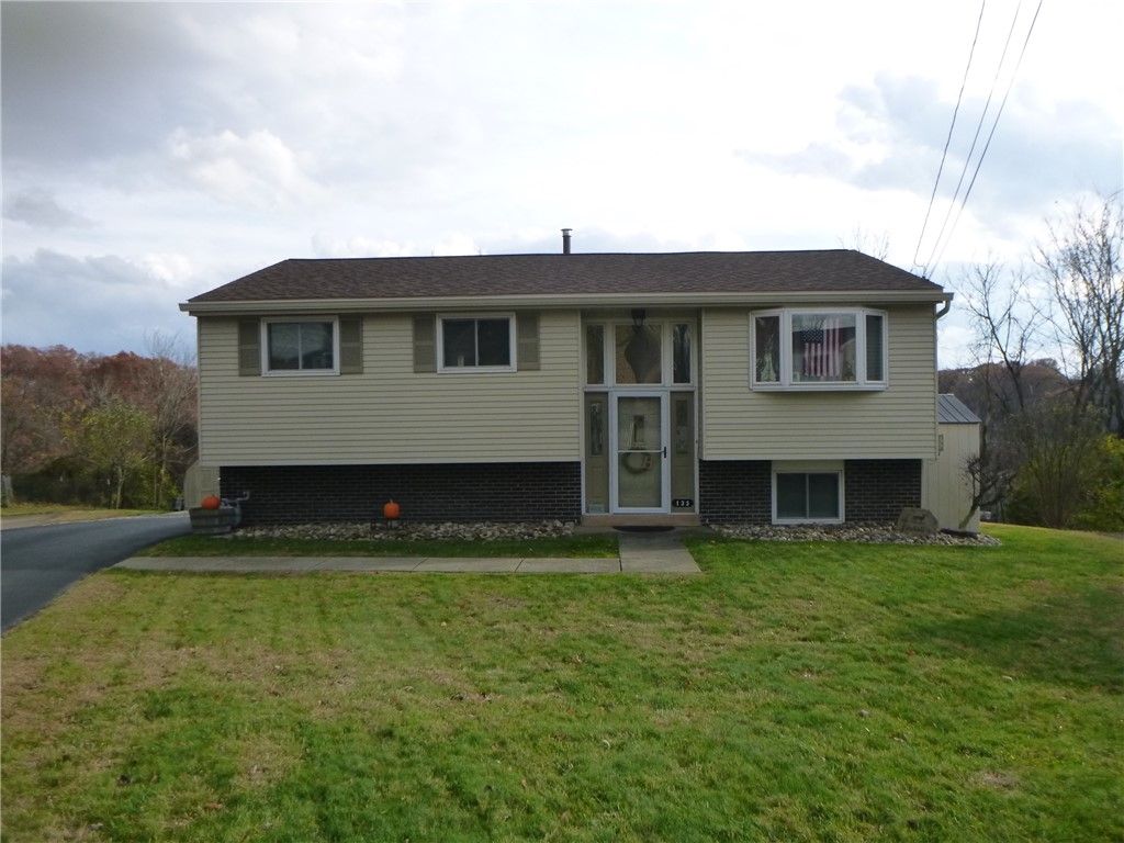 133 E Pinto Drive Pinto Drive, Plum Boro, PA 15239