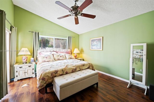 372 NW 45th Terrace, Deerfield Beach, FL 33442