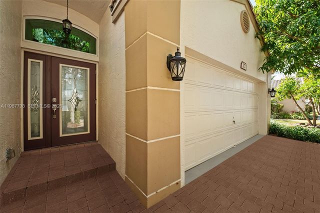 372 NW 45th Terrace, Deerfield Beach, FL 33442