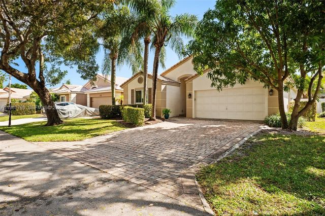 372 NW 45th Terrace, Deerfield Beach, FL 33442