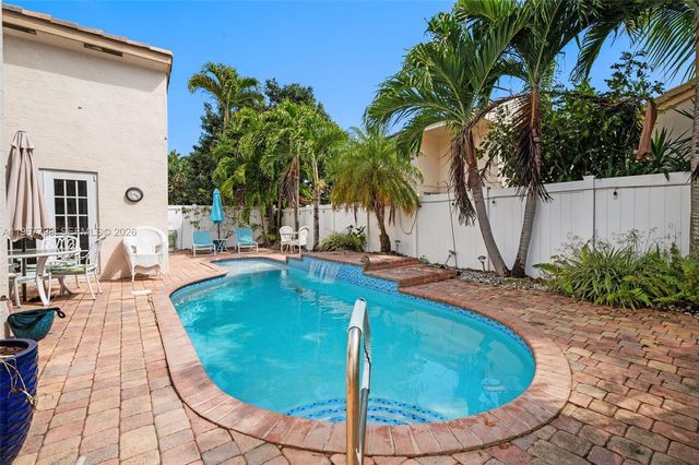 372 NW 45th Terrace, Deerfield Beach, FL 33442