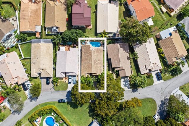372 NW 45th Terrace, Deerfield Beach, FL 33442