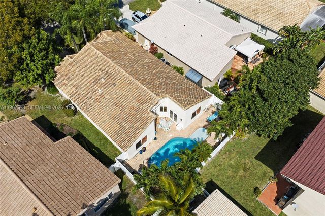 372 NW 45th Terrace, Deerfield Beach, FL 33442