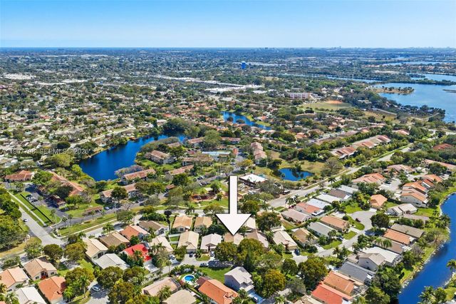372 NW 45th Terrace, Deerfield Beach, FL 33442