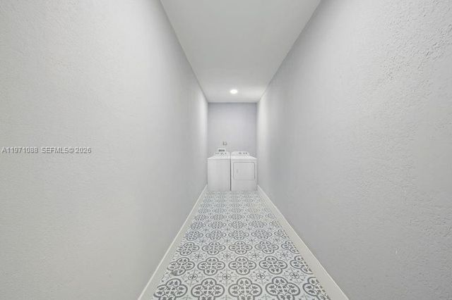 1810 SW 6th Ave, Pompano Beach, FL 33060