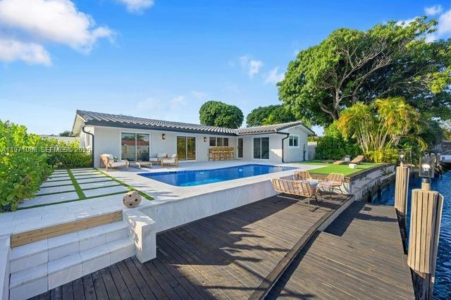 1810 SW 6th Ave, Pompano Beach, FL 33060