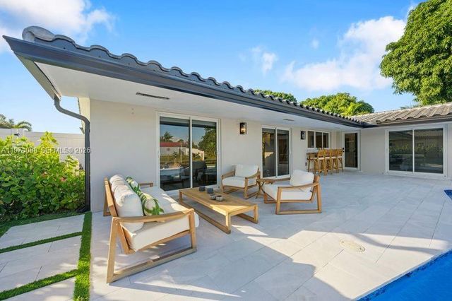 1810 SW 6th Ave, Pompano Beach, FL 33060