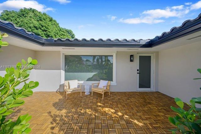 1810 SW 6th Ave, Pompano Beach, FL 33060