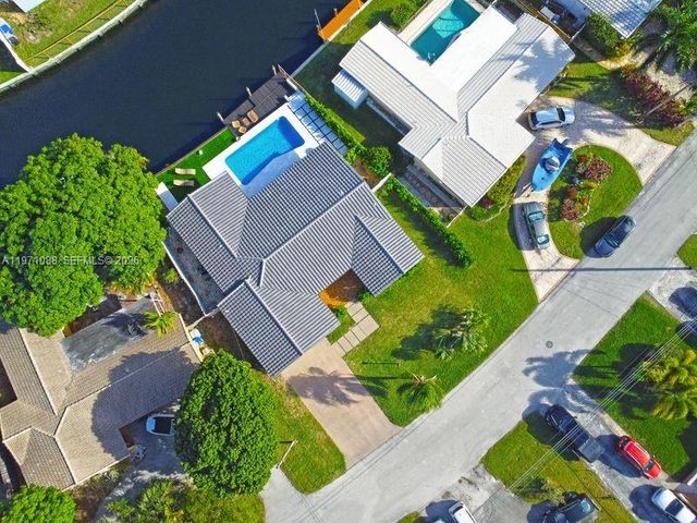 1810 SW 6th Ave, Pompano Beach, FL 33060