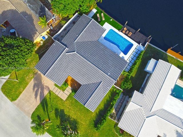 1810 SW 6th Ave, Pompano Beach, FL 33060