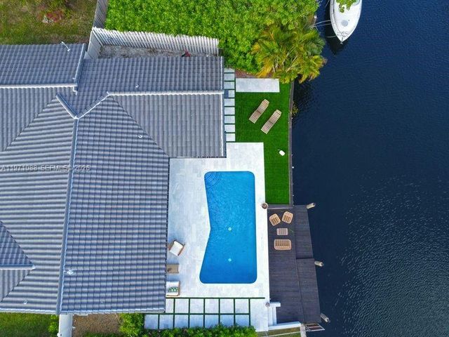 1810 SW 6th Ave, Pompano Beach, FL 33060