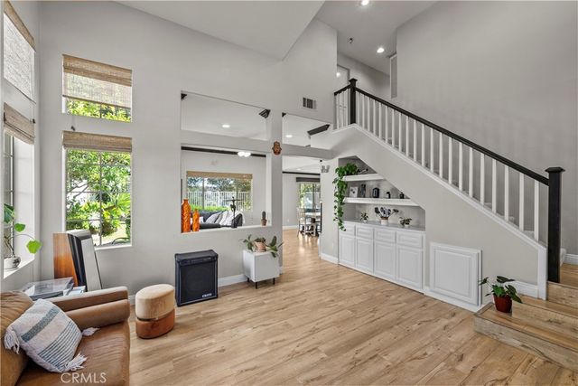 18 Calotte, Lake Forest, CA 92610