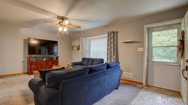 187 Old Stage Road, Spotswood, NJ 08884