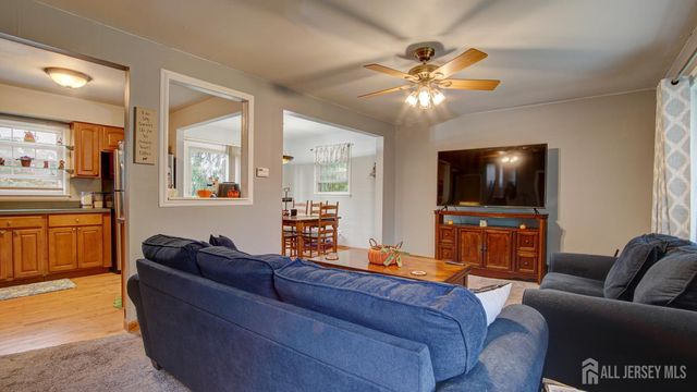 187 Old Stage Road, Spotswood, NJ 08884