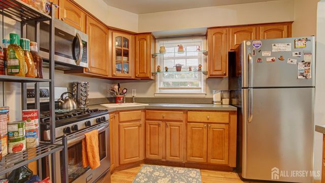 187 Old Stage Road, Spotswood, NJ 08884