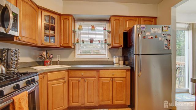 187 Old Stage Road, Spotswood, NJ 08884