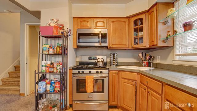 187 Old Stage Road, Spotswood, NJ 08884