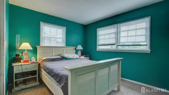 187 Old Stage Road, Spotswood, NJ 08884