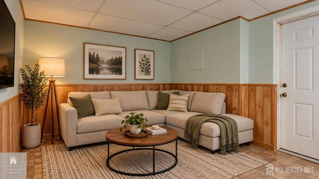 187 Old Stage Road, Spotswood, NJ 08884