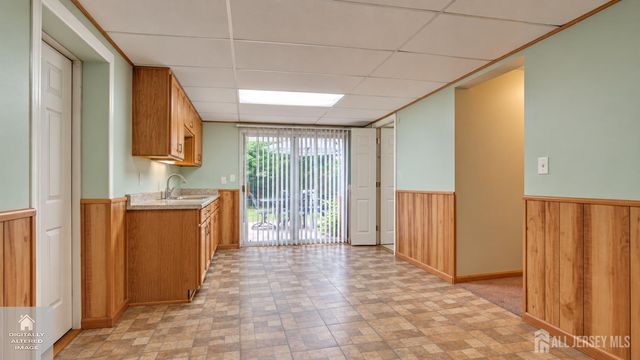 187 Old Stage Road, Spotswood, NJ 08884