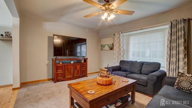 187 Old Stage Road, Spotswood, NJ 08884
