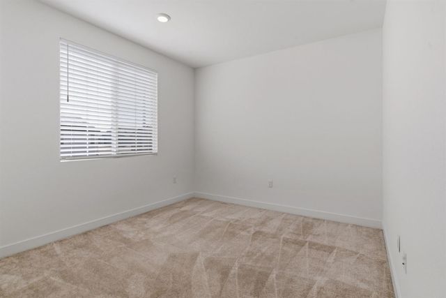 457 Avendale Dr, Manteca, CA 95337
