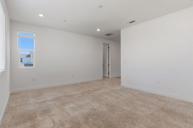 457 Avendale Dr, Manteca, CA 95337