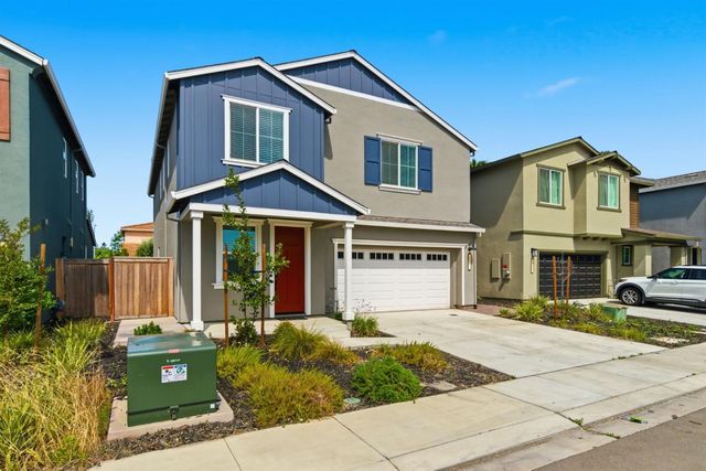 457 Avendale Dr, Manteca, CA 95337