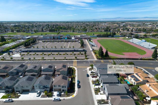 457 Avendale Dr, Manteca, CA 95337