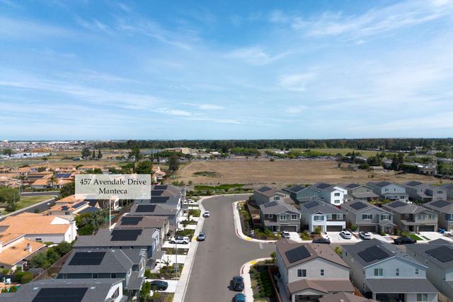 457 Avendale Dr, Manteca, CA 95337