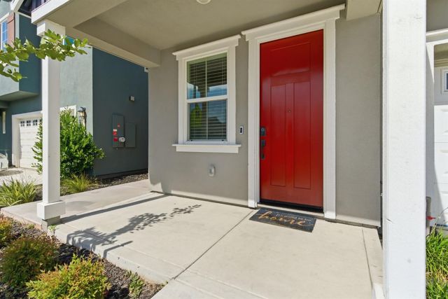 457 Avendale Dr, Manteca, CA 95337