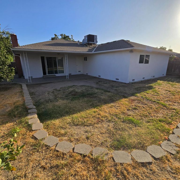 Image 19 of property listing at 3138 W Norwich Avenue, Fresno, CA 93722