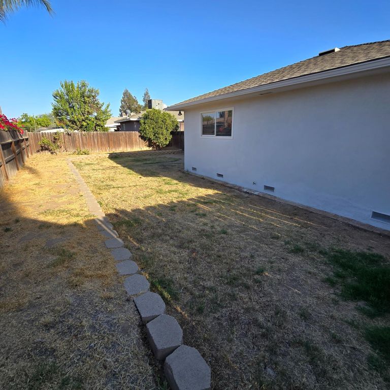 Image 20 of property listing at 3138 W Norwich Avenue, Fresno, CA 93722