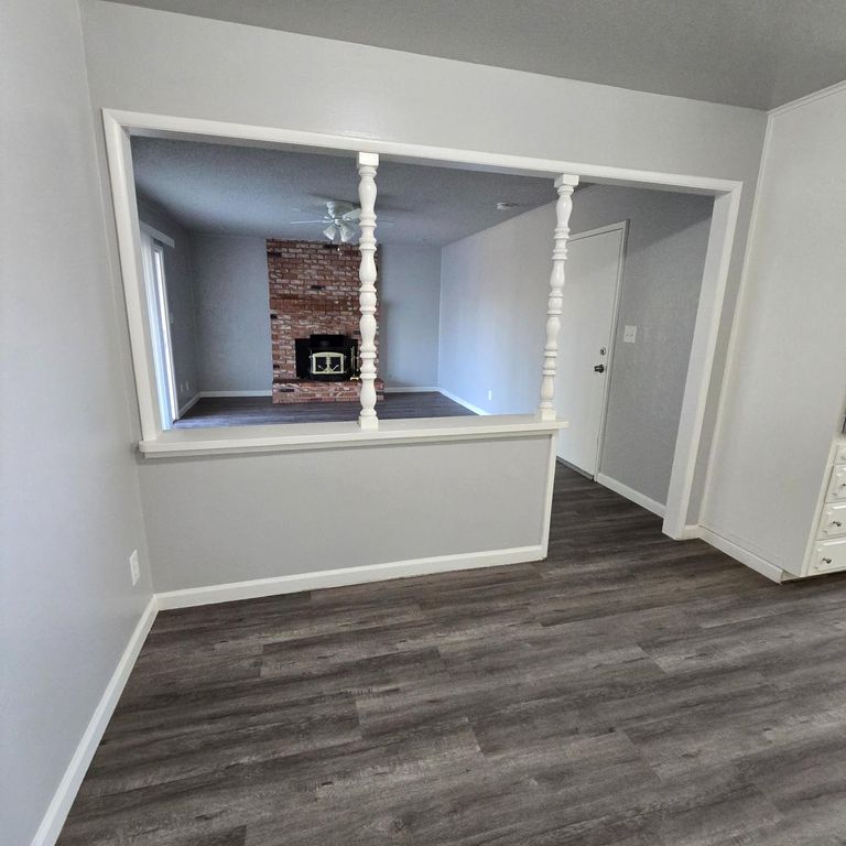 Image 5 of property listing at 3138 W Norwich Avenue, Fresno, CA 93722