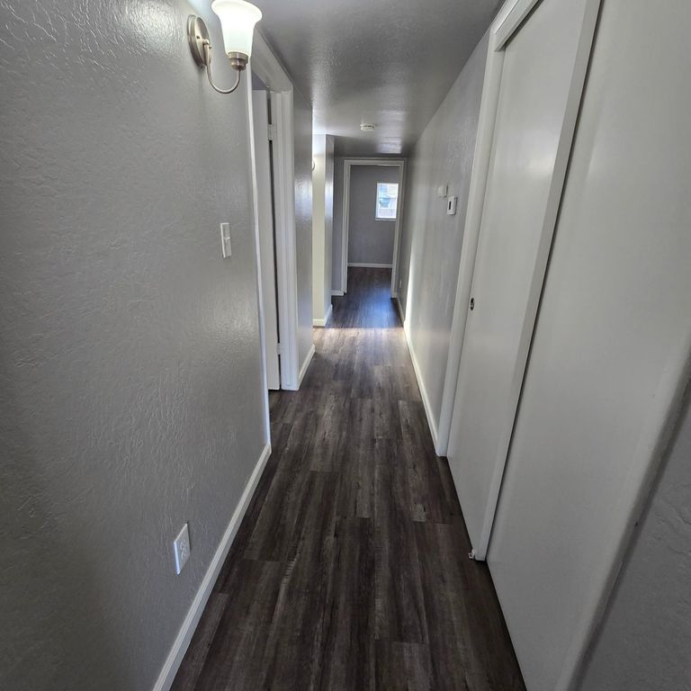 Image 9 of property listing at 3138 W Norwich Avenue, Fresno, CA 93722