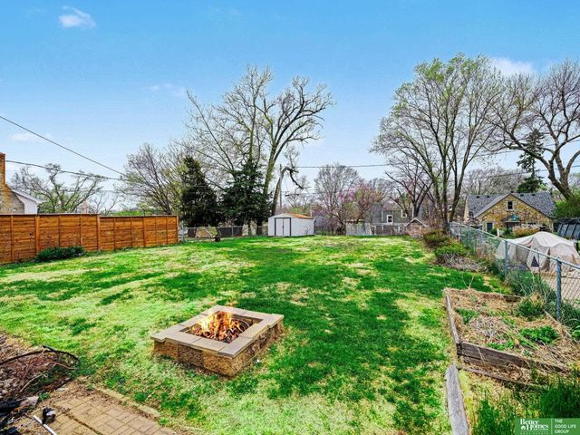 1804 N 48 Avenue, Omaha, NE 68104